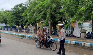 Satlantas-Polresta-Kupang-Kota-Berikan-Himbauan-Dalam-Operasi-Keselamatan-Turangga-2024