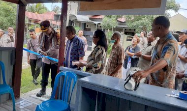 Resmikan-Pos-Kamling-Rt.-24-Liliba,-Kapolresta-Kupang-Kota-Berikan-Apresiasi-Kepada-Warga