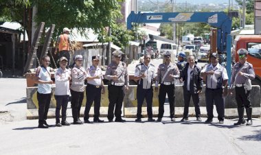 Cegah-Kemacetan,-Satlantas-Polresta-Kupang-Kota-Rekayasa-Lalin-di-Oepura-dan-Sikumana