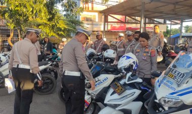 Kasat-Lantas-Cek-Kelengkapan-dan-Kelayakan-Kendaraan-Dinas-Anggota-Satlantas-Polresta-Kupang-Kota