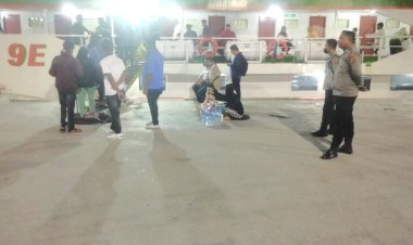 Pengamanan-Embarkasi-Penumpang-Kapal-Cantika-Lestari-9E-Tujuan-Pelabuhan-Sabu