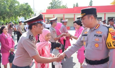 Upacara-Kenaikan-Pangkat-Personel,-Kapolresta-Kupang-Kota:-Awal-dari-Pijakan-Selanjutnya