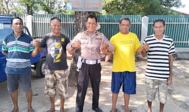 Sosialisasi-Kamsel-di-Jalan,-Unit-Lantas-Polsek-Alak-Datangi-Warga-di-Pangkalan-Ojek