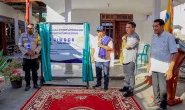 Peduli-Akan-Pendidikan-Masyarakat,-Bripka-Firman-Bhabinkamtibmas-Nunhila-Dirikan-Sentral-Pelayanan-UT.