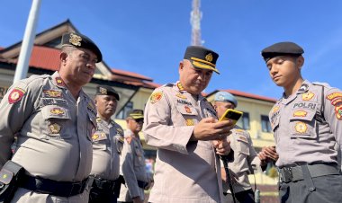 Cegah-Judol,-Pinjol-dan-Michat,-Kapolresta-periksa-Handphone-Anggotanya.