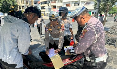 Sepeda-Motor-Gunakan-Knalpot-Racing,-Ditilang-Polantas-di-Jalan-Siliwangi-LLBK