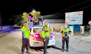 Patroli-Lampu-Biru-Satlantas-Polresta-Kupang-Kota,-Antisipasi-Balap-Liar-Jalanan