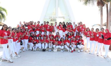 Semarak-HUT-RI,-Bhayangkari-dan-Polwan-Polresta-Kupang-Kota-Gelar-Berbagai-Lomba-Tradisional