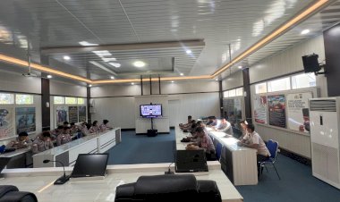 Polresta-Kupang-Kota-Gelar-Pembinaan-Rohani-Islam-Melalui-Zoom-Meeting