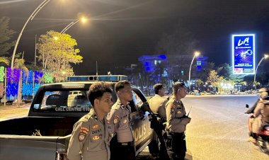Pastikan-Situasi-Aman-dan-Kondusif-Saat-Masa-Kampanye,-Personel-Sat-Samapta-Polresta-Kupang-Kota-Gelar-Patroli-Malam