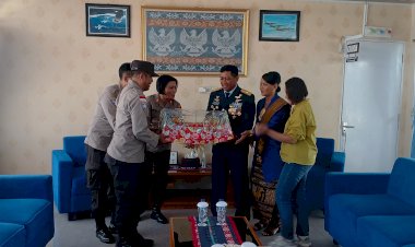 Kapolsek-Jajaran-Polresta-Kupang-Kota-Beri-Ucapan-Hari-Ulang-Tahun-TNI-ke-79