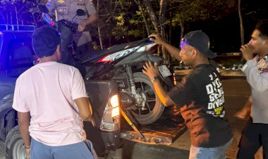 Patroli-Malam-Hari,-Personel-Polresta-Berikan-Himbauan-Keselamatan-dan-Respon-Cepat-Bantu-Korban-Kecelakaan