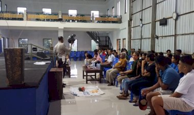 Unit-Lantas-Polsek-Alak-Sosialisasi-Keselamatan-Berlalulintas-di-Gereja-Shekinah-Glory-Namosain