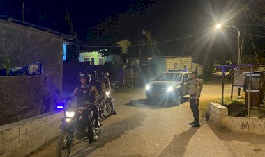 Patroli-Lampu-Biru-Satlantas-dan-Satsamapta-Polresta-Kupang-Kota,-Jaga-Ketertiban-Jelang-Pilkada-Serentak-2024