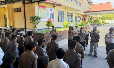 Pimpin-Apel-Konsolidasi-Pengamanan-Kampanye,-Kabagops-Polresta-Kupang-Kota-Tekankan-Netralitas-dan-Kesiapan-Personel