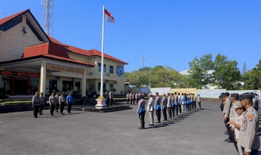 Kabag-SDM-Polresta-Kupang-Kota-Pimpin-Apel-Pagi,-Minta-Personel-Terus-Tingkatkan-Kualitas-Pelayanan-Publik