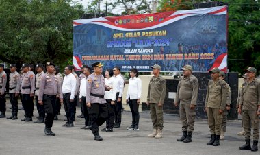 Polresta-Apel-Gelar-Pasukan-Pengamanan,-Siap-Berikan-Pelayanan-Nataru-bagi-Warga-Kota-Kupang