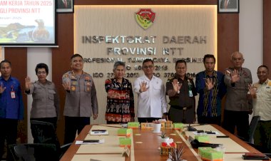Kapolresta-Kupang-Kota-Hadiri-Rapat-Anev-dan-Sosialisasi-Program-Kerja-Tahun-2025,-Satgas-Saber-Pungli-Provinsi-NTT.