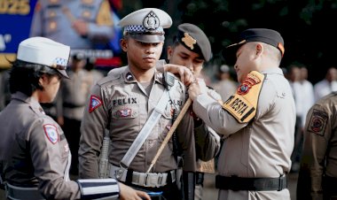 Tingkatkan-Kepatuhan-dan-Disiplin-Masyarakat,-Polresta-Kupang-Kota-Gelar-Operasi-Keselamatan-Turangga-2025.