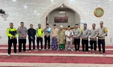 Polresta-Kupang-Kota-Gelar-Sholat-Tarawih-Keliling,-Jalin-Silaturahmi-Dengan-Warga.