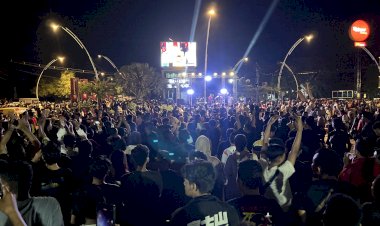 Polresta-Kupang-Kota-Gelar-Nonton-Bareng-Timnas-Indonesia,-Warga-Berikan-Apresiasi.