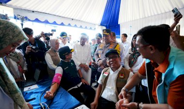 Tinjau-Rest-Area-KM-57,-Kapolri-Pastikan-Kelancaran-dan-Pelayanan-Masyarakat-saat-Arus-Mudik