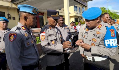 Tegakkan-Disiplin,-Propam-Polda-NTT-Sidak-Anggota-Polresta-Kupang-Kota.