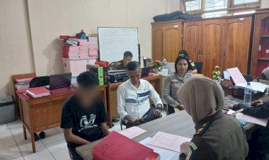 Tersangka-Percabulan-dan-Persetubuhan-Anak,-Dilimpahkan-Penyidik-PPA-Polresta-Kupang-Kota-ke-Kejaksaan.