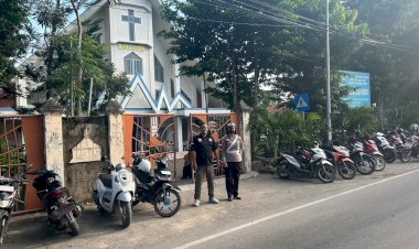 Satlantas-Polresta-Kupang-Kota-Amankan-Ibadah-Minggu-dan-Imbau-Penggunaan-Helm