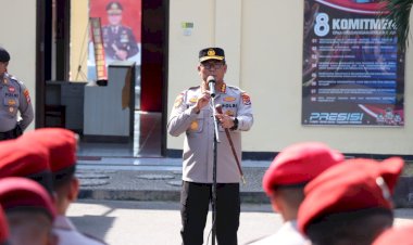 Kapolresta-Kupang-Kota-Pimpin-Apel-Pengamanan-Aksi-Damai-Aliansi-Mahasiswa-di-Polda-NTT