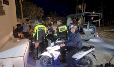 Polsek-Maulafa-Gelar-Patroli-Malam-Akhir-Pekan,-Ciptakan-Situasi-Kamtibmas-Kondusif.