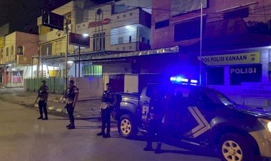 Unit-Turjawali-Satsamapta-Polresta-Kupang-Kota-Gelar-Patroli-Malam-Antisipasi-Gangguan-Kamtibmas