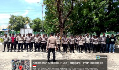 Polresta-Kupang-Kota-Amankan-Aksi-Unjuk-Rasa-Aliansi-Rakyat-Menggugat-di-Kantor-Komisi-Yudisial-dan-Bundaran-Gubernur-NTT