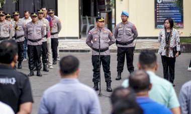 Wakapolresta-Kupang-Kota-Ajak-Personel-Tingkatkan-Disiplin,-Kinerja-dan-Semangat-Kebersamaan.
