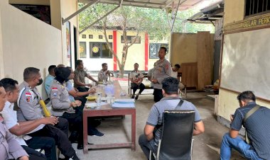 Kapolsek-Maulafa-Pimpin-Anev-Kinerja-Personel:-Tekankan-Disiplin-dan-Peningkatan-Pelayanan-Publik.