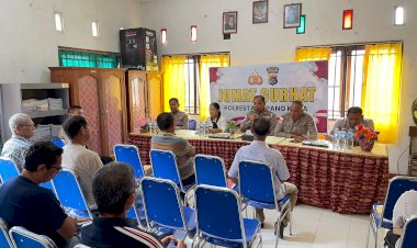 Polresta-Kupang-Kota-Gelar-Jumat-Curhat-di-Nunleu,-Warga-Sampaikan-Beragam-Masukan-Terkait-Kamtibmas-dan-Lalu-Lintas.