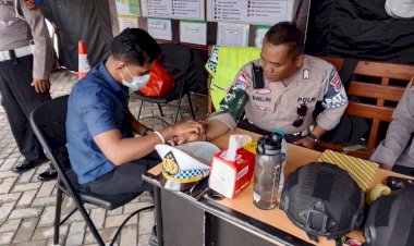 Dokkes-Polresta-Kupang-Kota-Cek-Kesehatan-Anggota-Pos-OpsZebra-Turangga-dan-Bagikan-Vitamin.