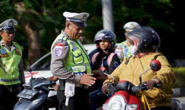 Hari-Ke-8-Ops-Keselamatan-Turangga-2026:-Polresta-Kupang-Kota-Ajak-Masyarakat-Jadikan-Keselamatan-Sebagai-Kebutuhan-Utama.