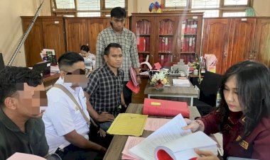 Polsek-Maulafa-Limpahkan-Tersangka-Penganiayaan-ke-Kejari-Kota-Kupang