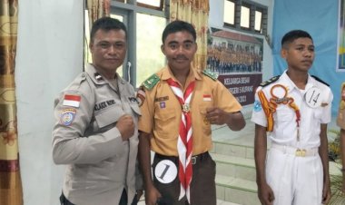 Bhabinkamtibmas-Oebufu-Hadiri-Lomba-Ketangkasan-Baris-Berbaris-di-SMA-Negeri-5-Kota-Kupang