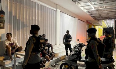 Cegah-Balap-Liar-dan-Gangguan-Keamanan,-Samapta-Polresta-Kupang-Kota-Lakukan-Patroli-Humanis.