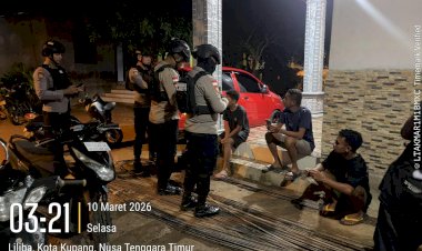 Pastikan-Kamtibmas-Subuh-Kondusif,-Sat-Samapta-Polresta-Kupang-Kota-Sisir-Kawasan-Pemukiman-dan-Rumah-Kosong.