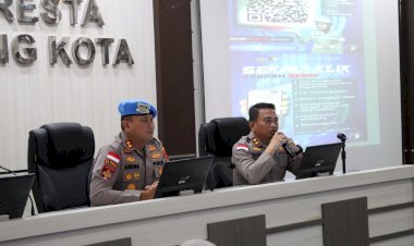 Sosialisasi-QR-Code-Dumas-Online,-Wakapolresta-Kupang-Kota:-Jadi-Jembatan-Pengawasan-Masyarakat-terhadap-Polri.