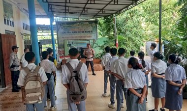 Polsek-Alak-Beri-Imbauan-Dampak-Penggunaan-HP-di-Sekolah,-dan-Sosialisasi-KUHP-Nasional.