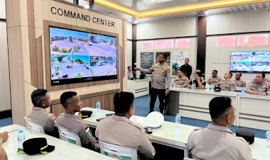 Kapolda-NTT-Apresiasi-Command-Center-Polresta-Kupang-Kota,-Pengawasan-Berbasis-Teknologi-Makin-Optimal.