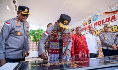 Kapolda-NTT-Resmikan-Sumur-Bor-untuk-Warga-Kota-Kupang,-Kapolresta:-Wujud-Nyata-Polri-Hadir-Menjawab-Kebutuhan-Masyarakat.