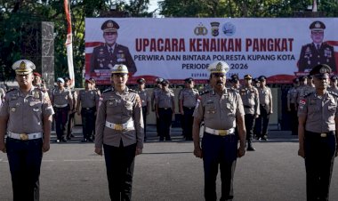 Kapolresta-Kupang-Kota-Pimpin-Upacara-Kenaikan-Pangkat-66-Personel-Periode-1-Juli-2026.