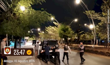 Patroli-Malam-Sat-Samapta-Polresta-Kupang-Kota-Jaga-Kamtibmas,-Bantu-Warga-dan-Beri-Rasa-Aman.