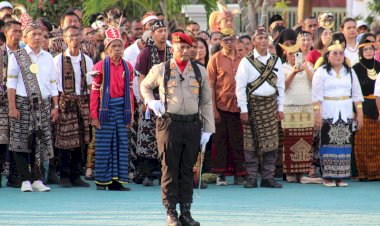 Peringatan-HUT-ke-81-RI-Tingkat-Kota-Kupang:-AKP-Petterson-Riwu-Sukses-Tunaikan-Tugas-Danup-Penurunan-Bendera.