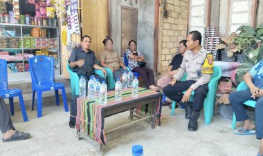 Bhabinkamtibmas-Fatululi-Selesaikan-Salah-Paham-Warga,-Berakhir-Damai.